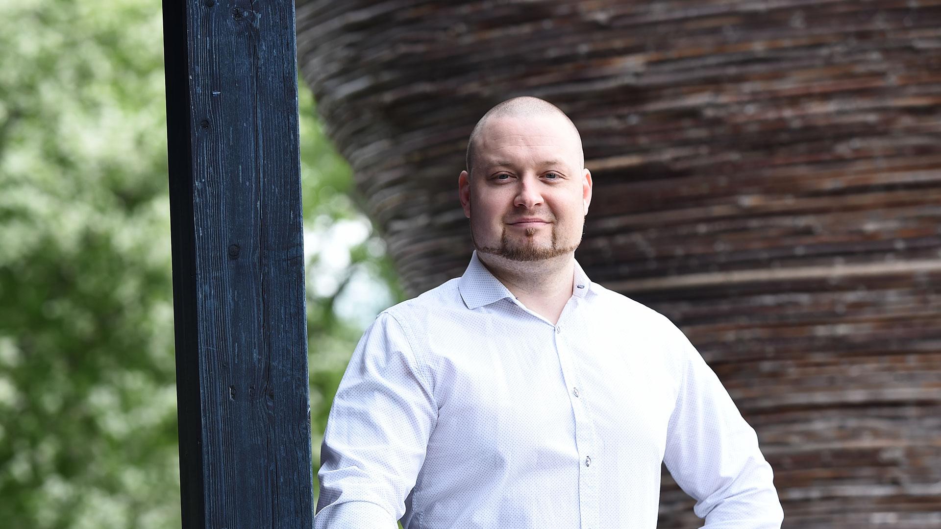 Pauli Lahti – Sähköverkkorakentamisen ammattilainen