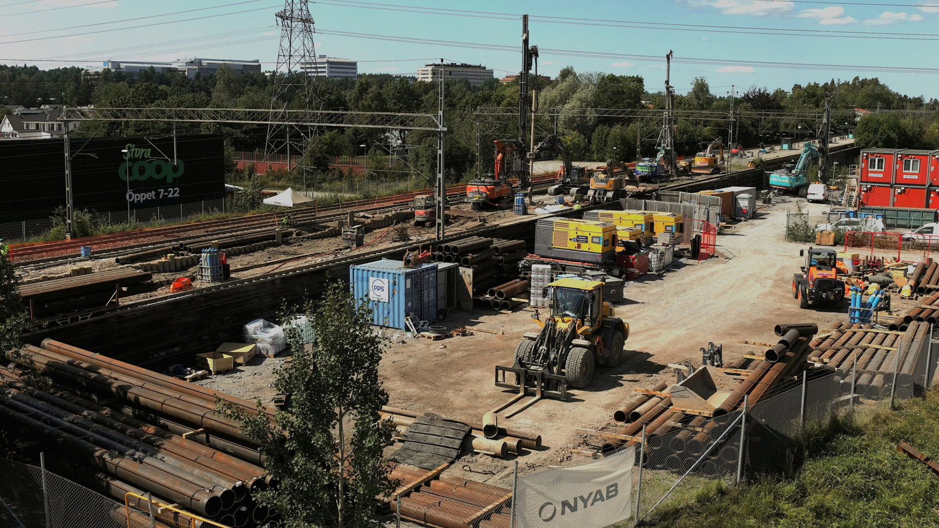The construction project at the Häggvik commuter train station is progressing